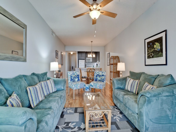 Holmes Beach 2 Bedroom Beach Front Vacation Rental Sleeps 4